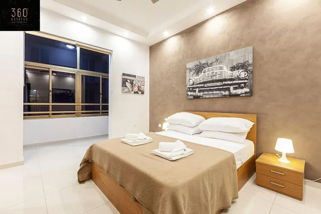 Apartment Seafront 4Br Apt With Mesmerising Balcony & Views By 360 Estates Sliema Malta